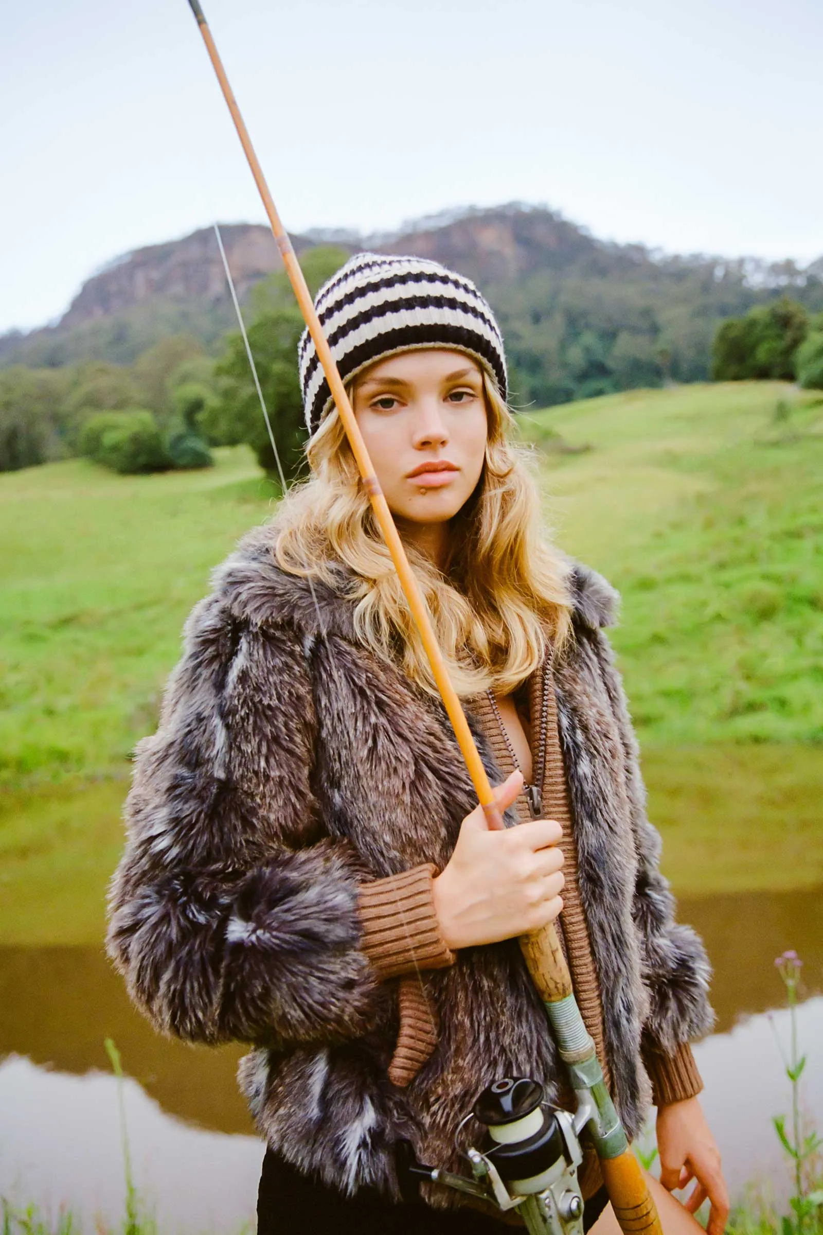 Jowan Beanie - Black Stripe